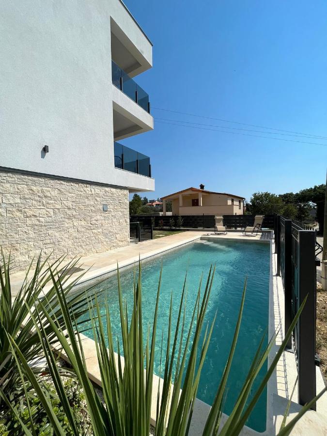 J&N Hill'S Residence With Swimming Pool Medolino Esterno foto