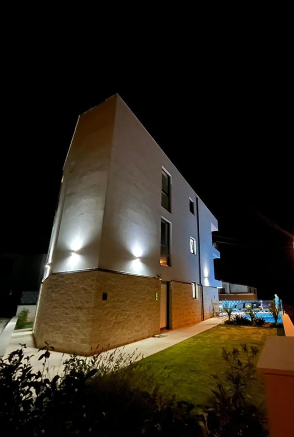 J&N Hill'S Residence With Swimming Pool Medolino Esterno foto